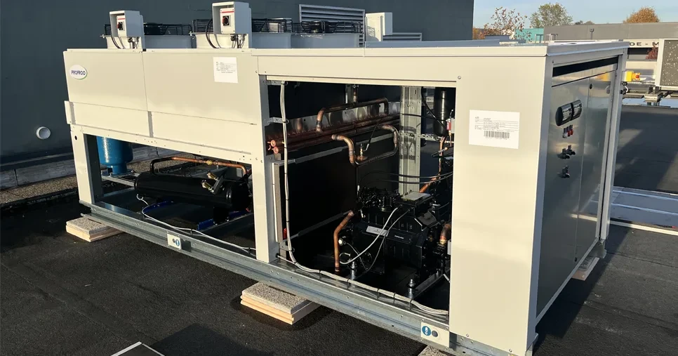 Groupe frigorifique extérieur PROFROID installé en toiture à Entzheim.